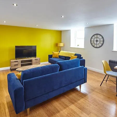 Host & - The Royal Hideaway Whitby